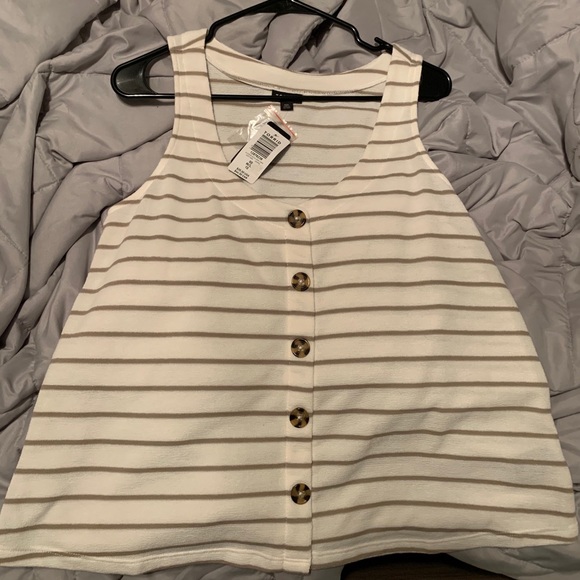 Women’s Torrid Top - Picture 2 of 2